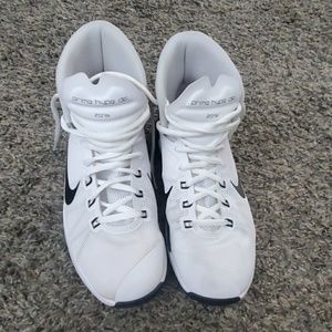 Prime Hydro Df 2016 black and white